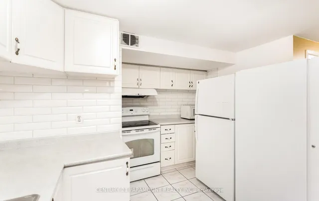 Additional image 37 of 112 Wildberry Cres