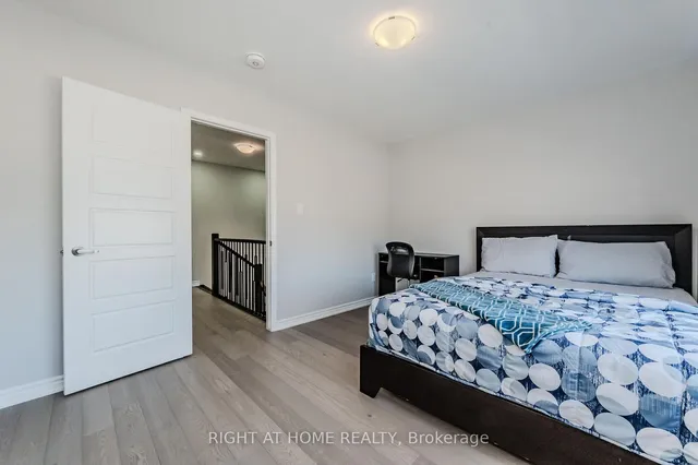 Additional image 18 of 154 HiStand Tr