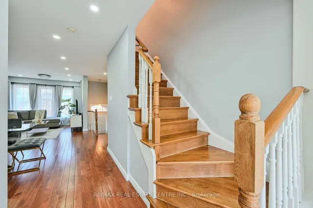 Additional image 13 of 4950 Albina Way Unit 93