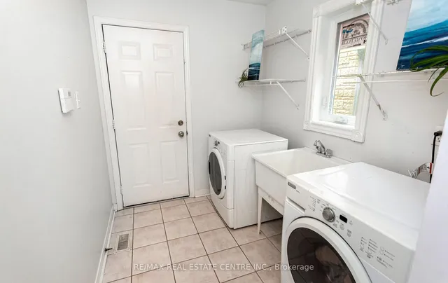 Additional image 21 of 1731 Riverbrook Cres