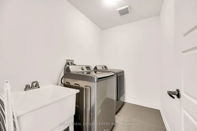 Additional image 33 of 18 Scarletwood St