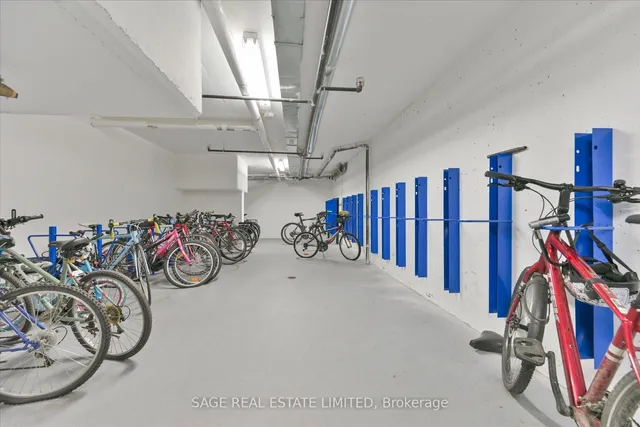 Additional image 32 of 1410 Dupont St Unit 415