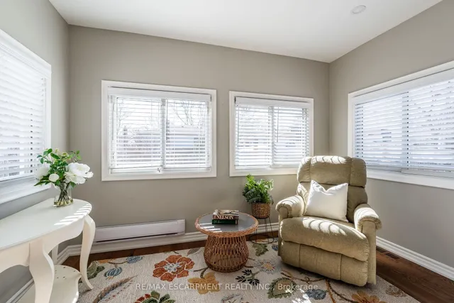 Additional image 21 of 648 THORNWOOD Ave