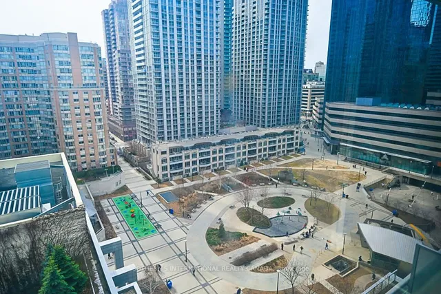 Additional image 23 of 386 Yonge St Unit 1021