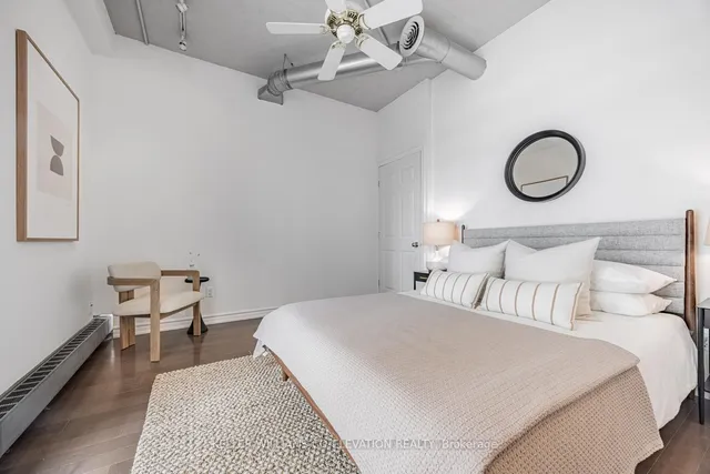 Additional image 26 of 20 Niagara St Unit 202