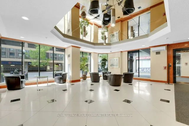 Additional image 6 of 633 Bay St Unit 2512