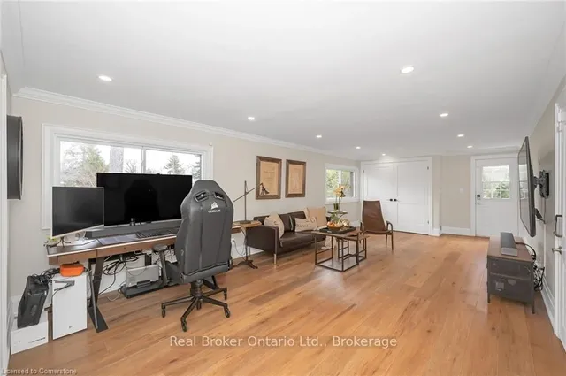 Additional image 34 of 614 Gayne Blvd