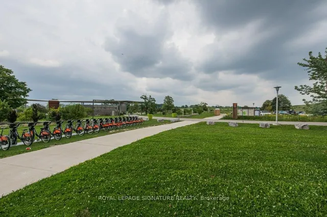 Additional image 37 of 60 George Butchart Dr Unit 104