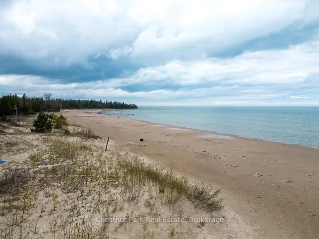 Additional image 37 of 64 Thompson Ave