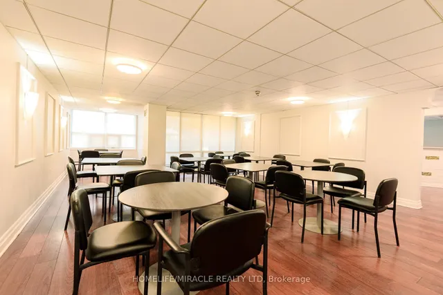 Additional image 18 of 714 The West Mall N/A Unit 1201