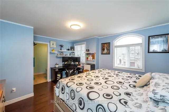 Additional image 27 of 9 Medici Lane