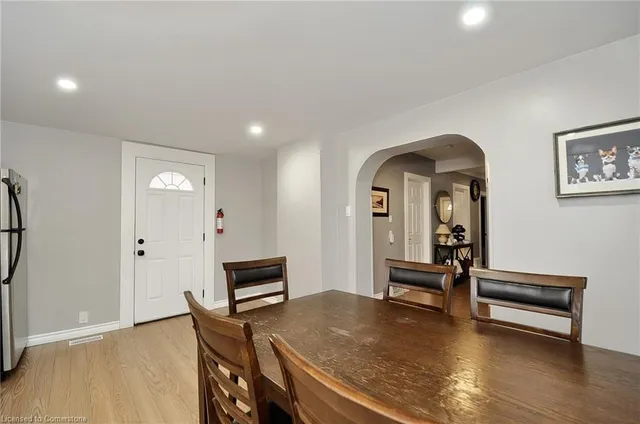 Additional image 12 of 186 Wentworth Ave