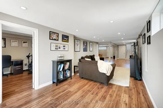 Additional image 35 of 41 Yeoville Crt