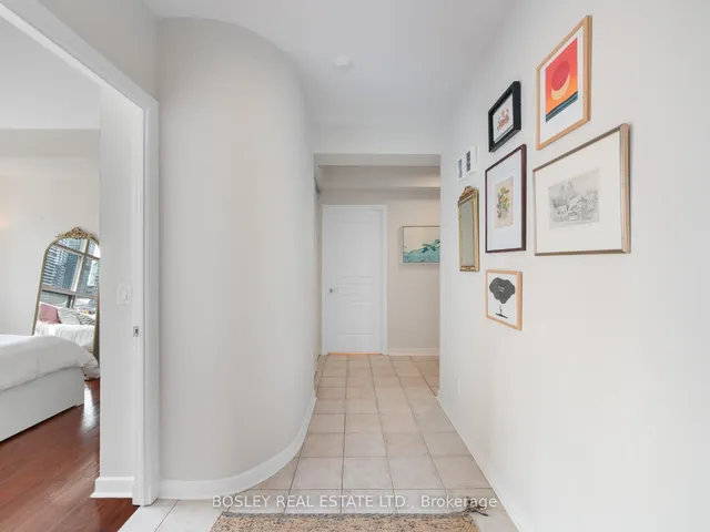 Additional image 3 of 438 Richmond St Unit 715