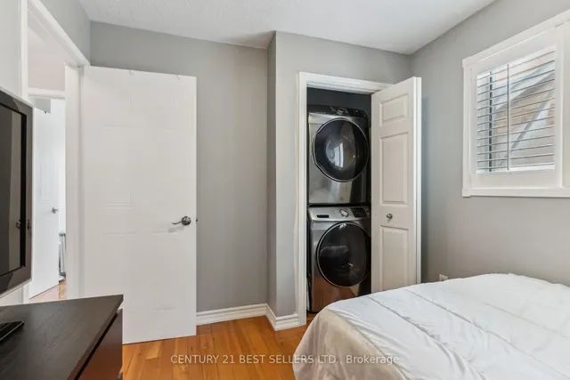 Additional image 20 of 5874 Sidmouth St