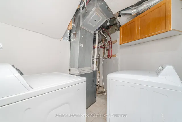 Additional image 37 of 71 Cedarwood Cres