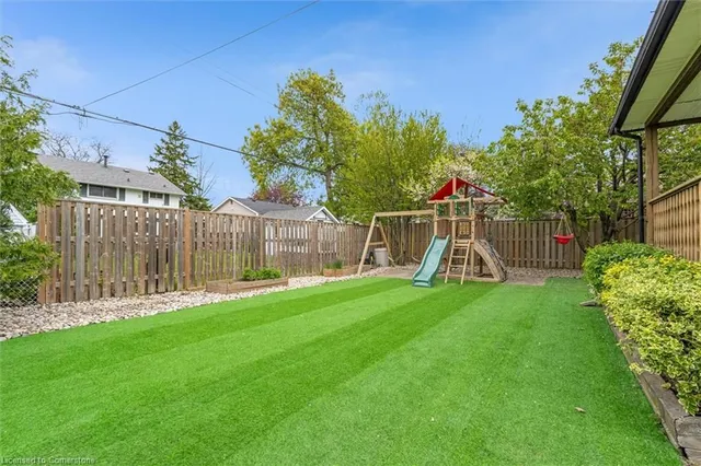 Additional image 34 of 14 Carousel Ave