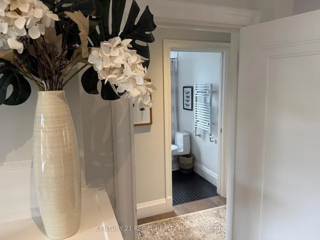 Additional image 21 of 93 Douglas Cres