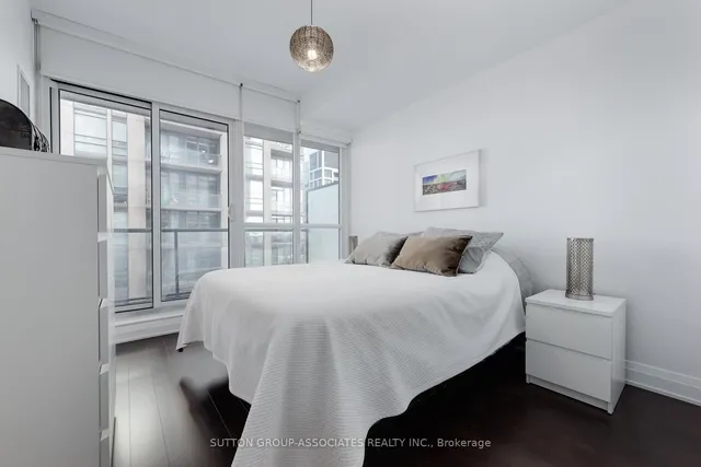 Additional image 10 of 530 St Clair Ave Unit 1405