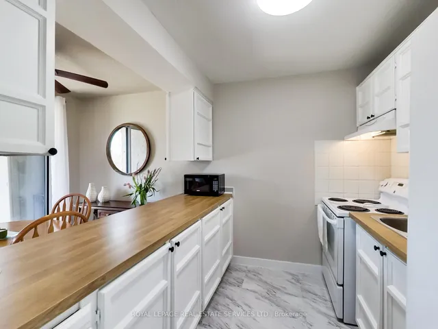 Additional image 6 of 1008 Falgarwood Dr Unit 5