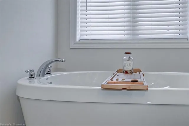 Additional image 10 of 38 Stonehill Ave