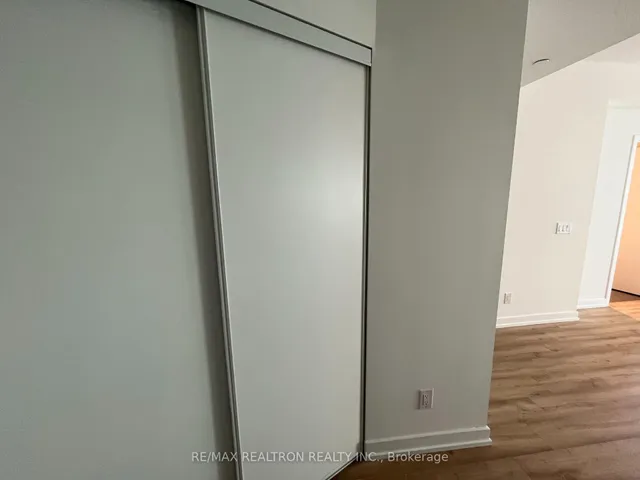 Additional image 6 of 135 East Liberty St Unit 1907