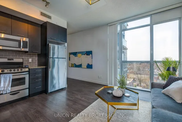 Additional image 8 of 2055 Danforth Ave Unit 802
