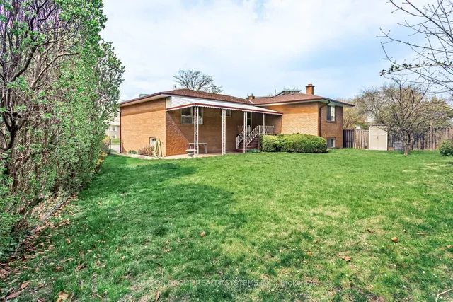 Additional image 28 of 994 Streamway Cres