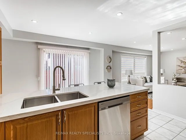 Additional image 21 of 10 Chestermere Cres