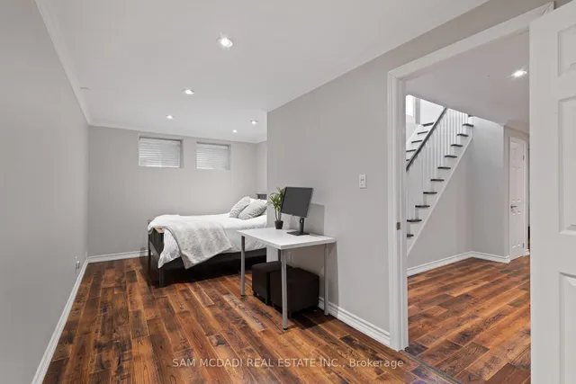 Additional image 40 of 7174 Upton Cres