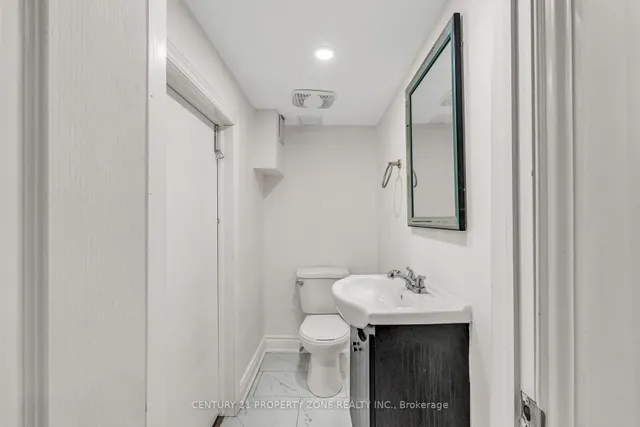 Additional image 41 of 8 Griffith Crt