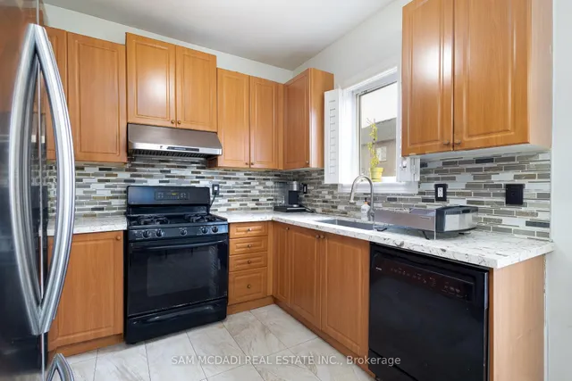 Additional image 16 of 2530 Nichols Dr