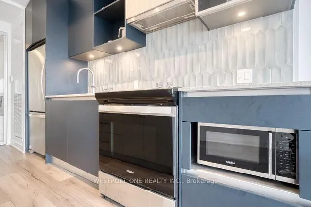 Additional image 7 of 405 Dundas St Unit 722