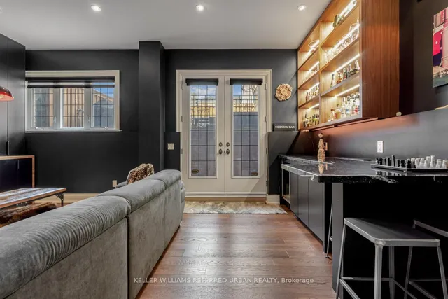 Additional image 32 of 100 Woburn Ave