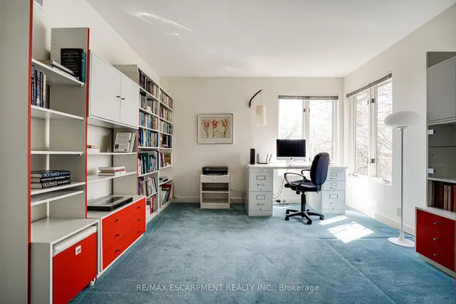 Additional image 37 of 65 Golfview Cres