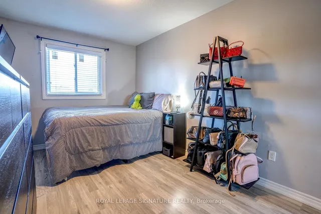 Additional image 16 of 48 Lawndale Cres