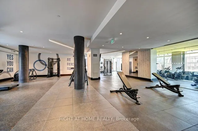 Additional image 42 of 85 Duke St Unit 1212