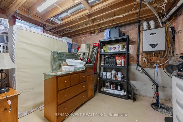 Additional image 40 of 284 Alexander Cres