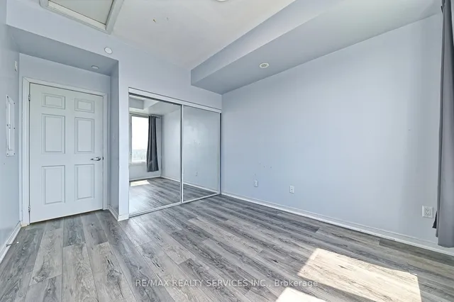 Additional image 27 of 50 Sky Harbour Dr Unit 411