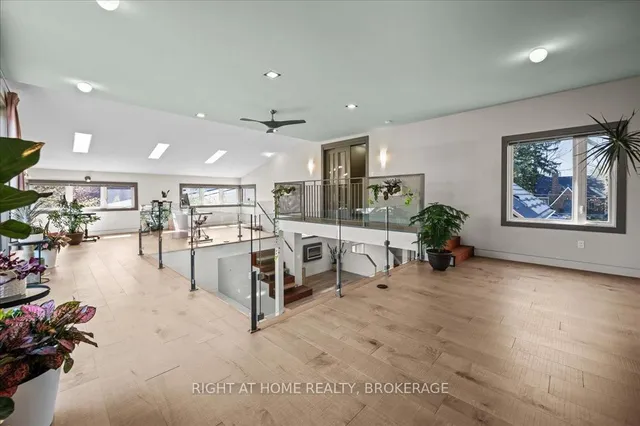 Additional image 8 of 704 Cedar Ave