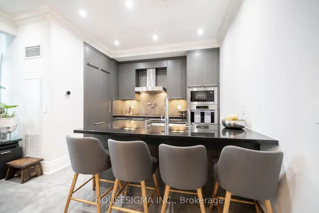 Additional image 7 of 311 Bay St Unit 4203