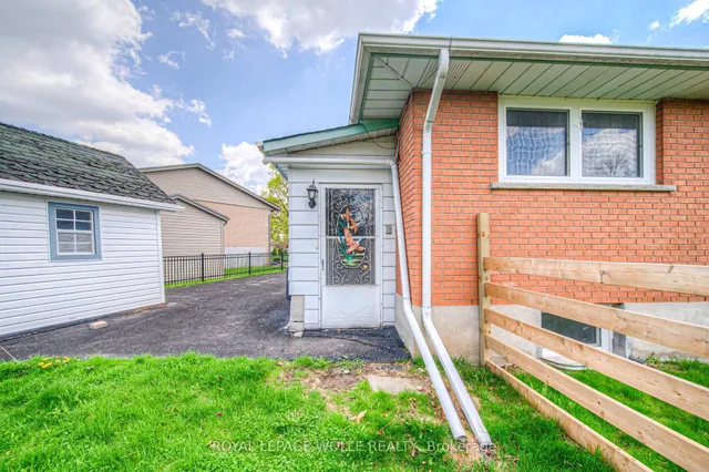 Additional image 43 of 22 Hampton Pl