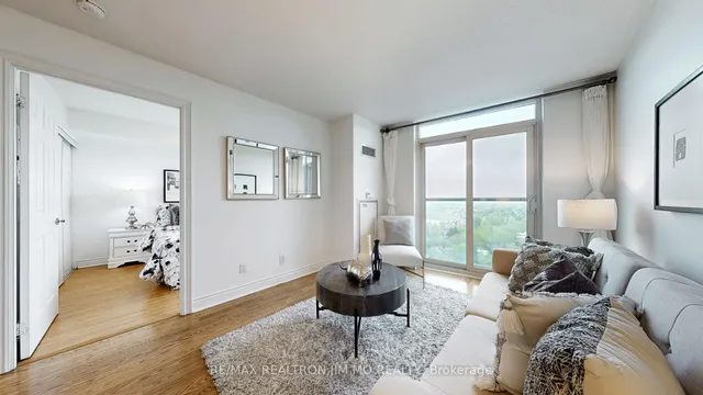 Additional image 12 of 25 Greenview Ave Unit 1915