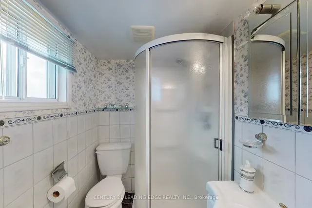 Additional image 14 of 34 CHISHOLM Ave