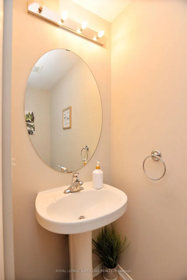 Additional image 29 of 15 Gemstone Lane