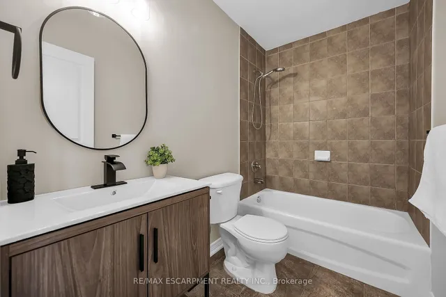 Additional image 33 of 4 Myers Lane