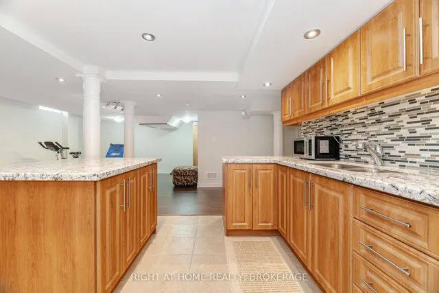 Additional image 36 of 5467 Blue Spruce Ave