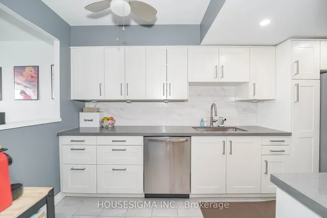 Additional image 18 of 121 Ling Rd Unit 904