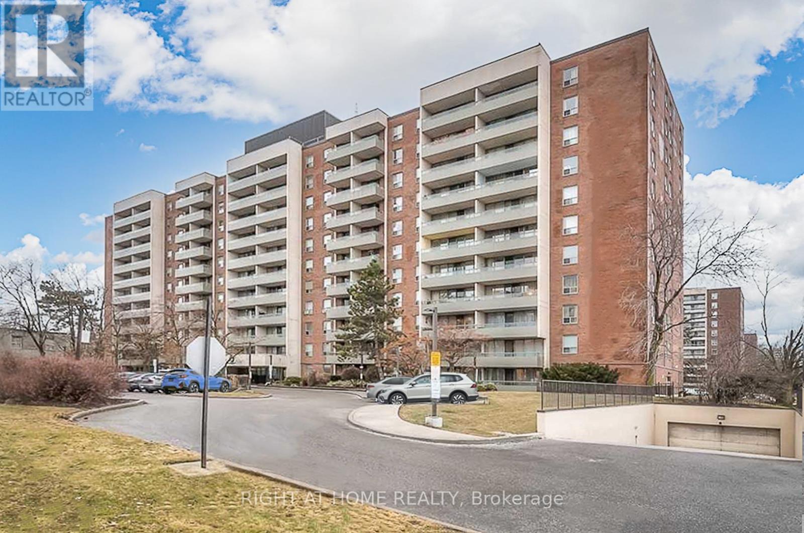 212 - 19 FOUR WINDS DRIVE|Toronto (York University Heights), Ontario M3J2S9