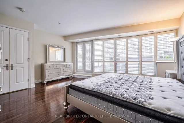 Additional image 30 of 761 Bay St Unit TH08